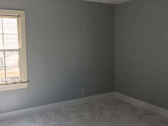 5th image of 1214 Cole Dr