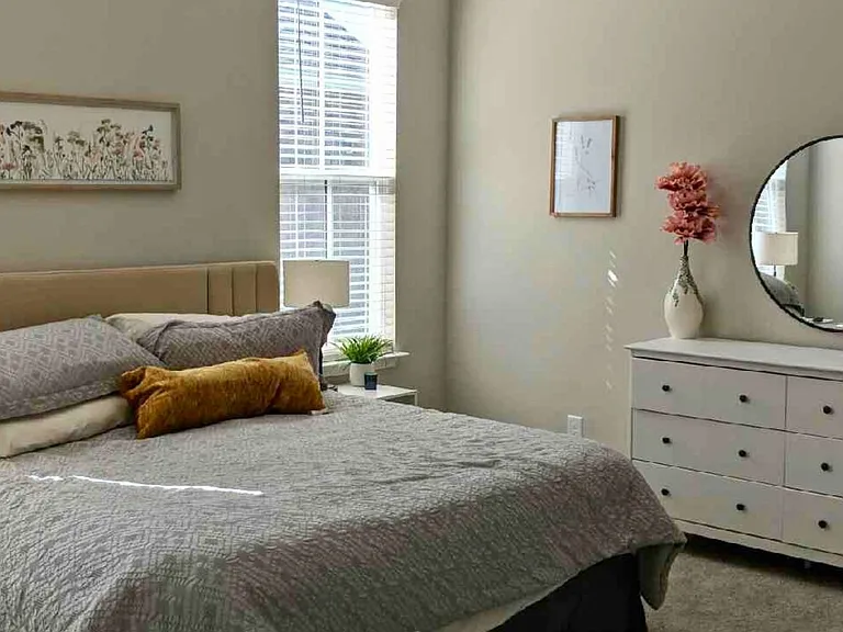 708 Goswell Dr — Photo 13