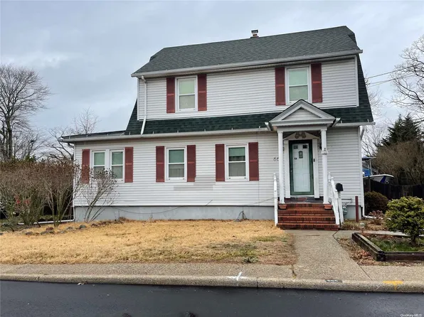 665 Koelbel Court, Baldwin, NY 11510