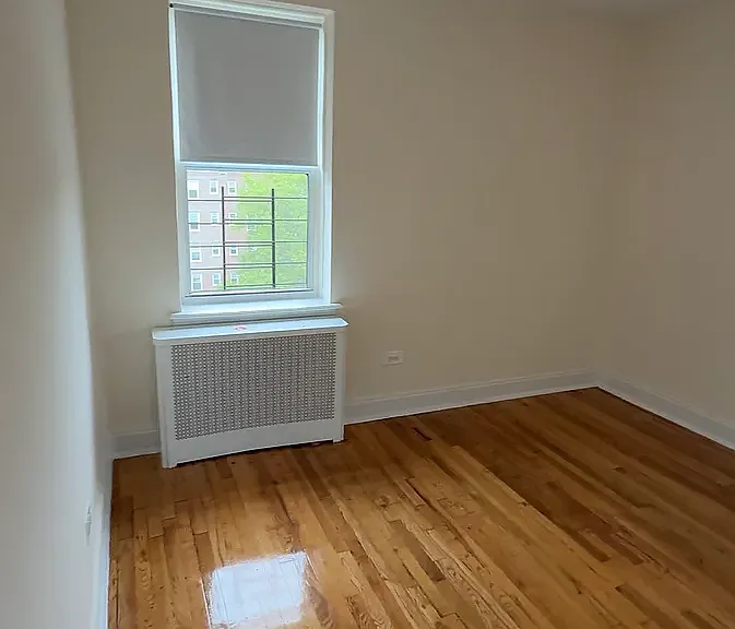 2439 W 2nd St #23 — Photo 3
