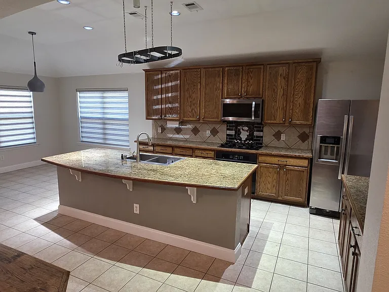 9705 Dragonfly Dr — Photo 6