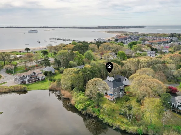 20 Stanley Pl, Barnstable, MA 02630