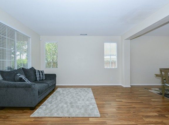 2nd image of 28842 Sunburst Dr