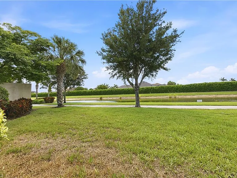 8010 Helena Ct — Photo 21