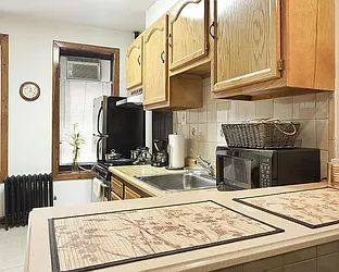 Rented by Upper Yorkville Suites