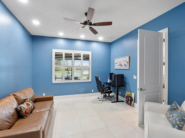 11525 NW 81st Pl — Photo 50