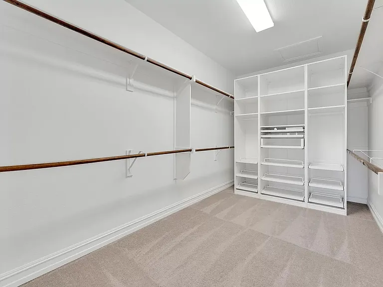 1044 Palmetto Dr — Photo 18