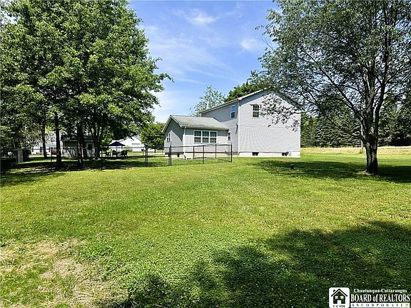 4th image of 3259 Cheney Dr