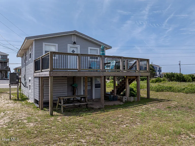 2999 Island Dr — Photo 7