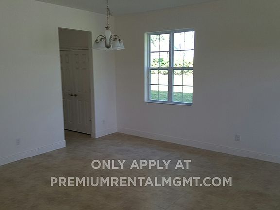 4th image of 1065 Vinsetta Cir