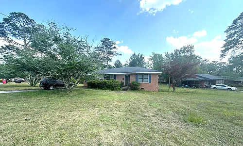 1792 Winston Dr Photo 1