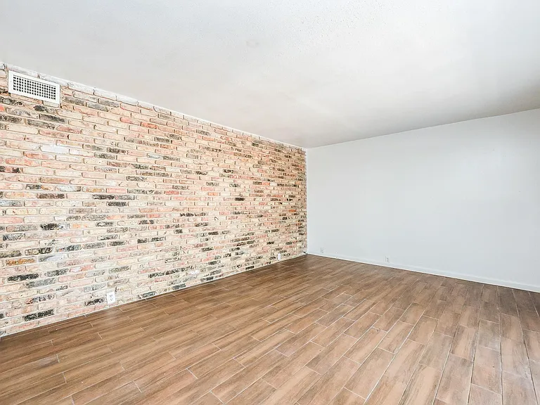 7510 Shadyvilla Ln #17 — Photo 8