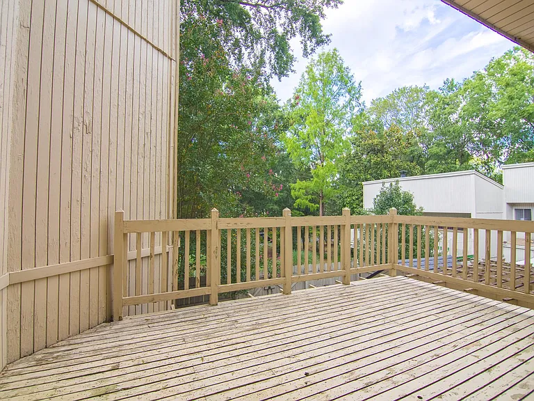 7908 Horse Chestnut Ln #7908 — Photo 28
