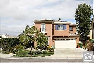 1st image of 1 Highfield Gln