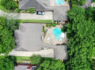 55 E Amberglow Cir, Spring, TX 77381