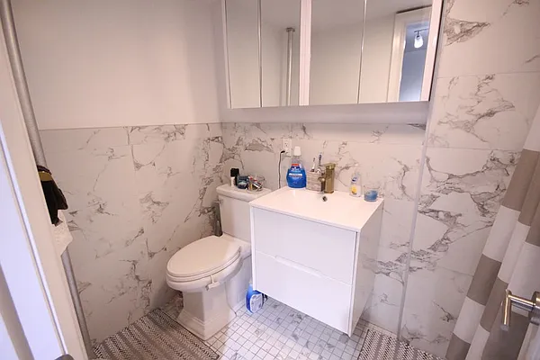 Rented by Dynamik Realty | media 44