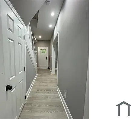 2461 Shirley Ave — Photo 11