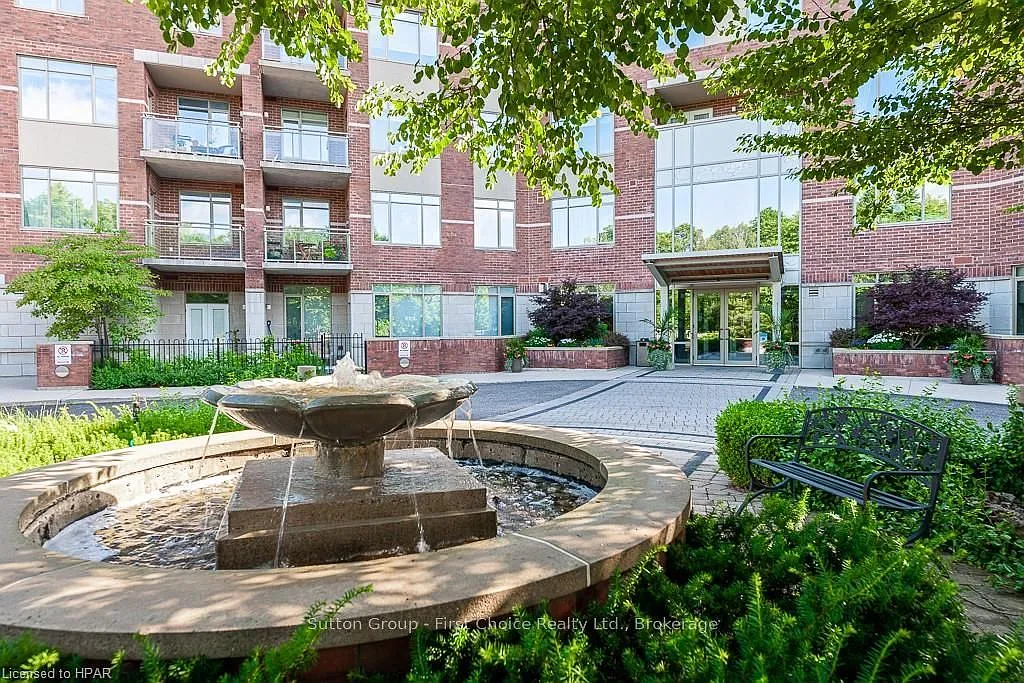 2 bed, $1,900 — Photo 1