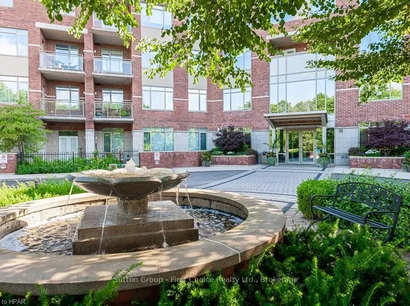 400 Romeo St N #207, Stratford, ON N5A 0A2