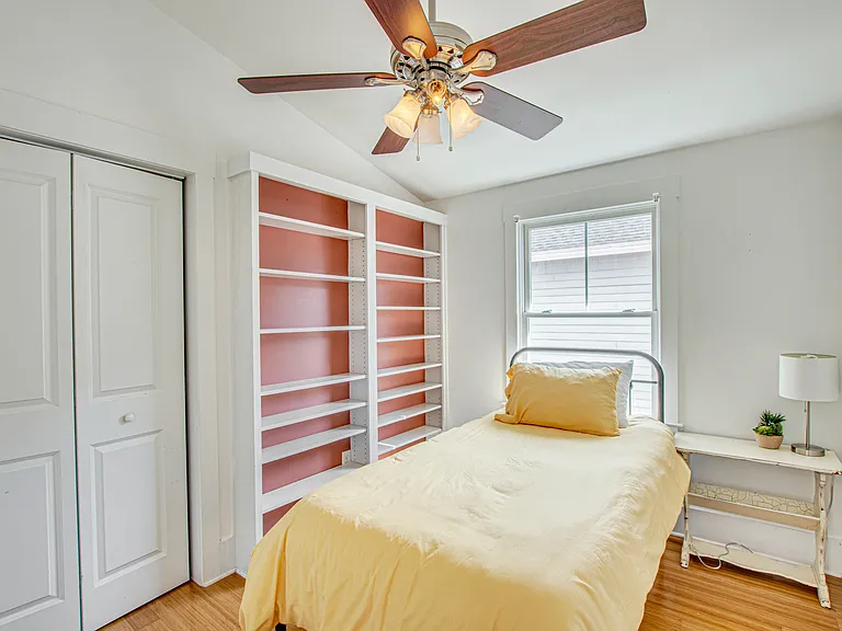 5174 Celtic Dr — Photo 10