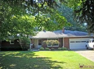 989 Cherokee Dr, Youngstown, OH 44511