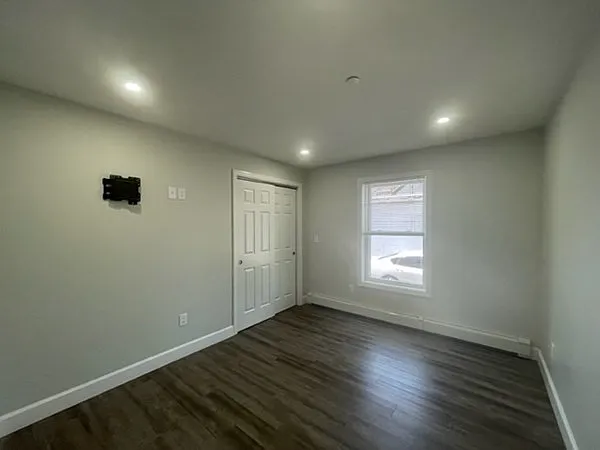 129 Pleasant St #2 — Photo 10