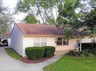 305 S Springinsguth Rd, Schaumburg, IL 60193