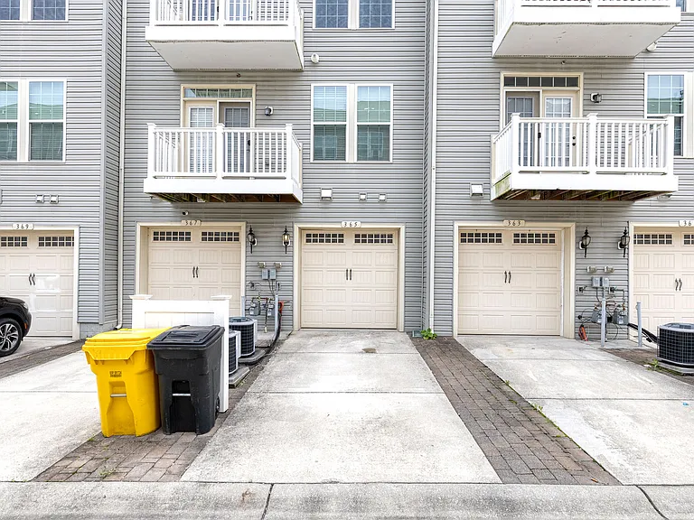 365 Chessington Dr — Photo 24