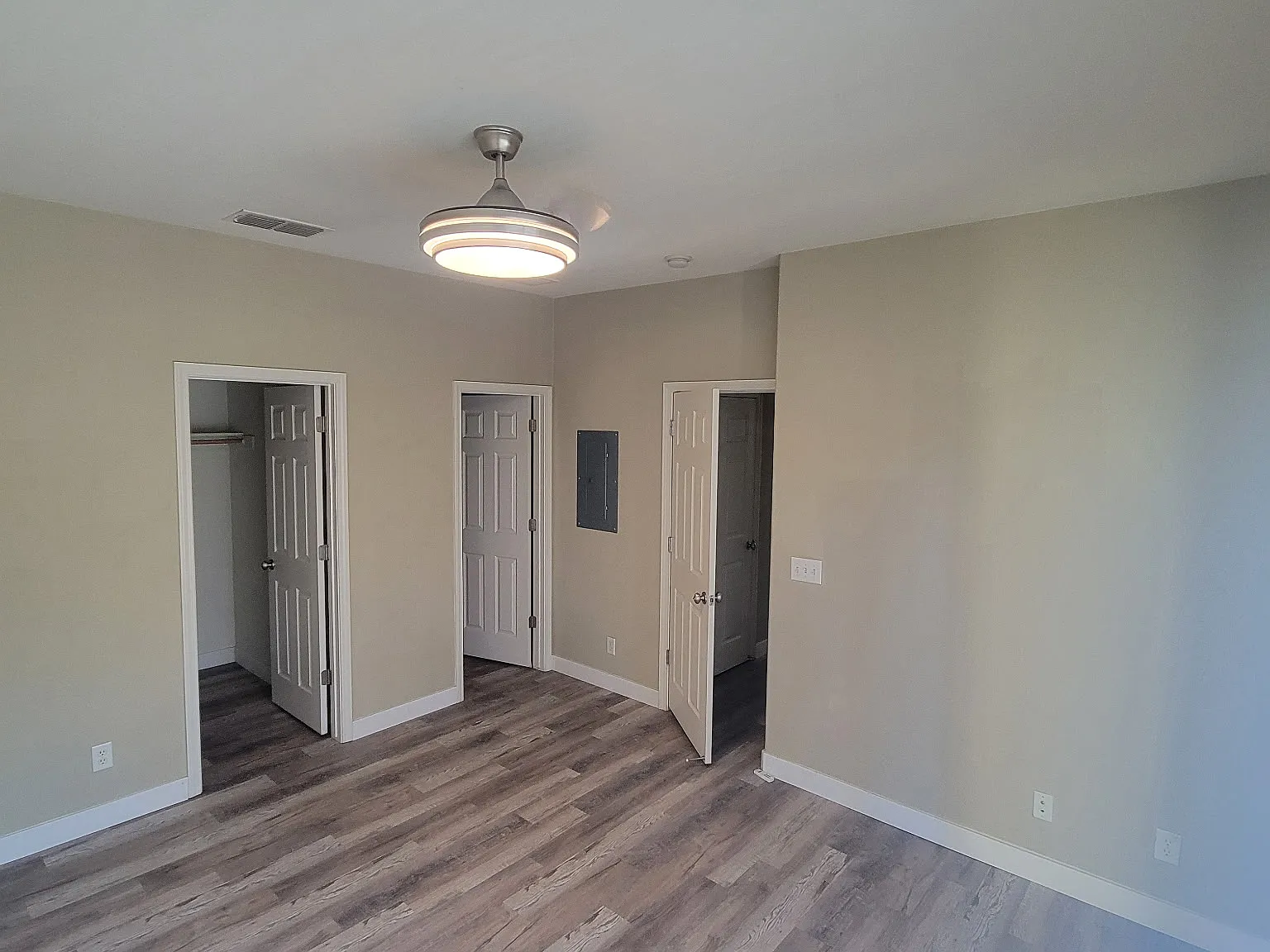 1 bed, 1092 sqft, $1,200 — Photo 2