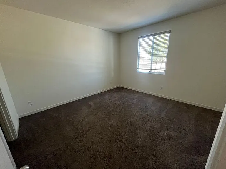 31053 Catania Cir — Photo 4