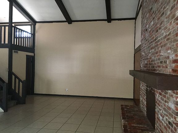 5th image of 1345 38th St APT A