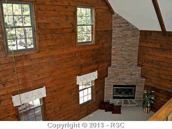 3rd image of 87 Park View Dr