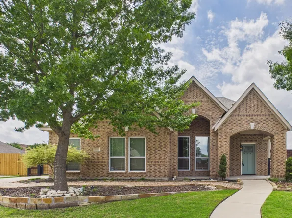 921 Mill Pond Dr, Midlothian, TX 76065