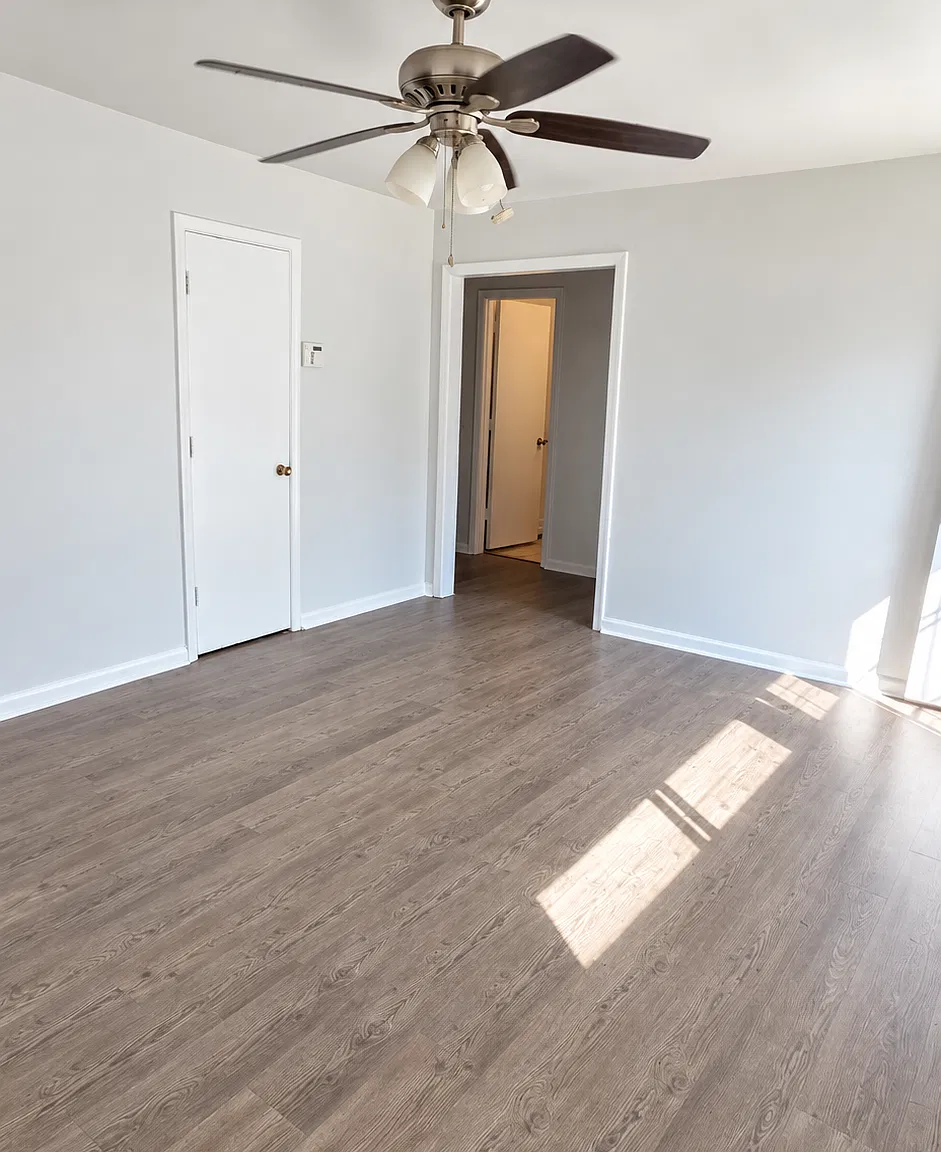2 bed, 850 sqft, $1,200 — Photo 2