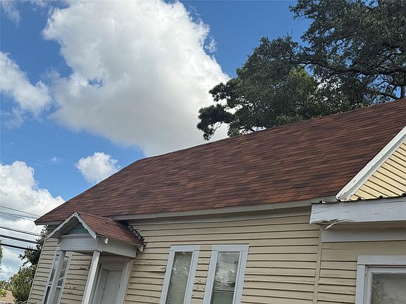 4th image of 505 W Buck St