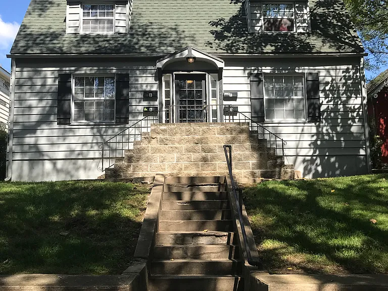 420 Olive St — Photo 1
