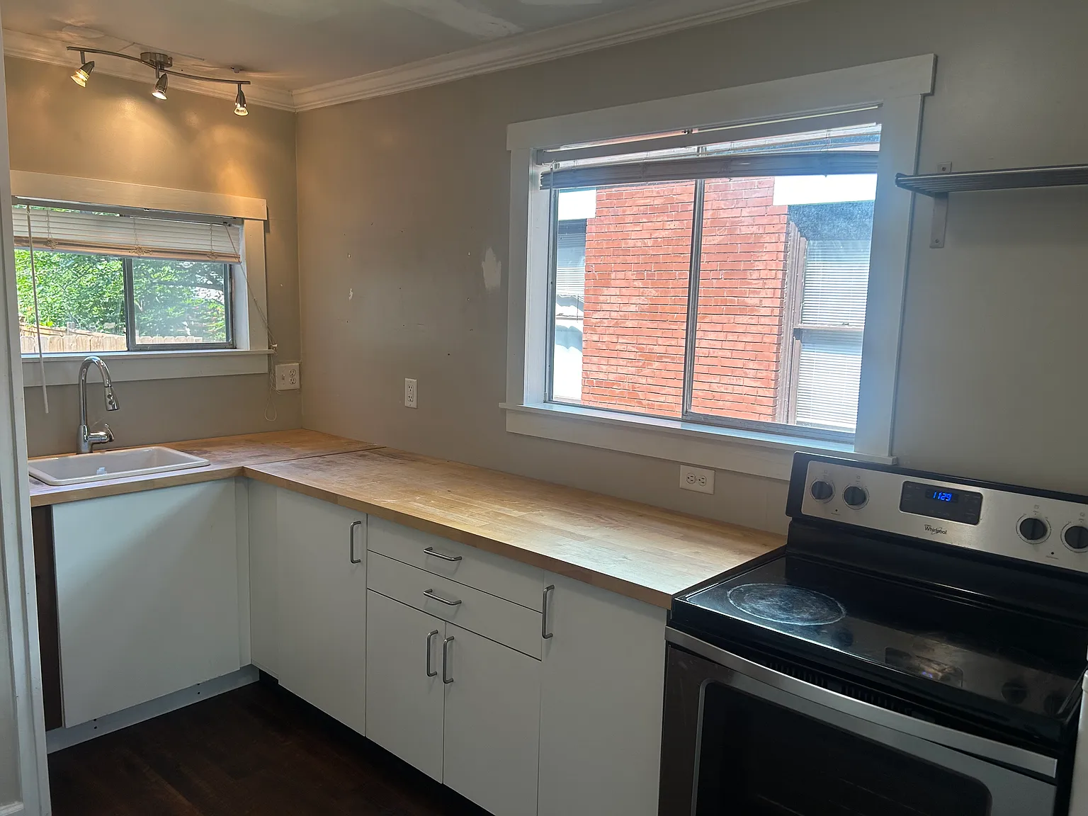 1 bed, 500 sqft, $950 — Photo 2