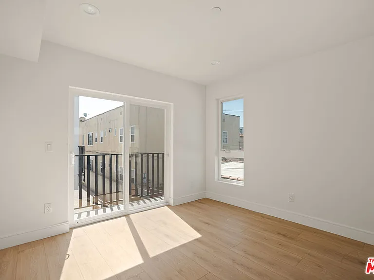 1619 2nd Ave #16191/2 — Photo 1