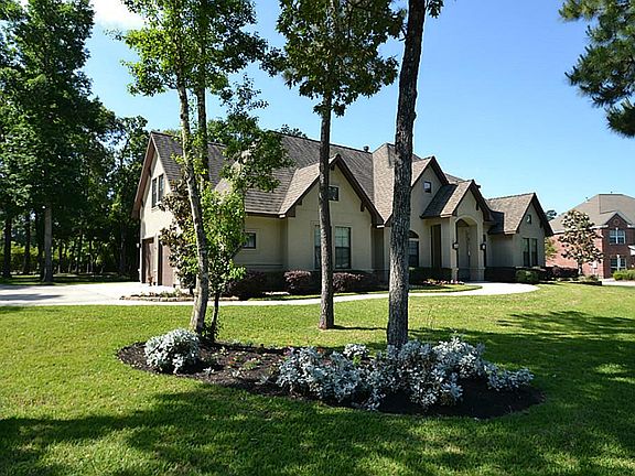 Front and side view of this outstanding home.