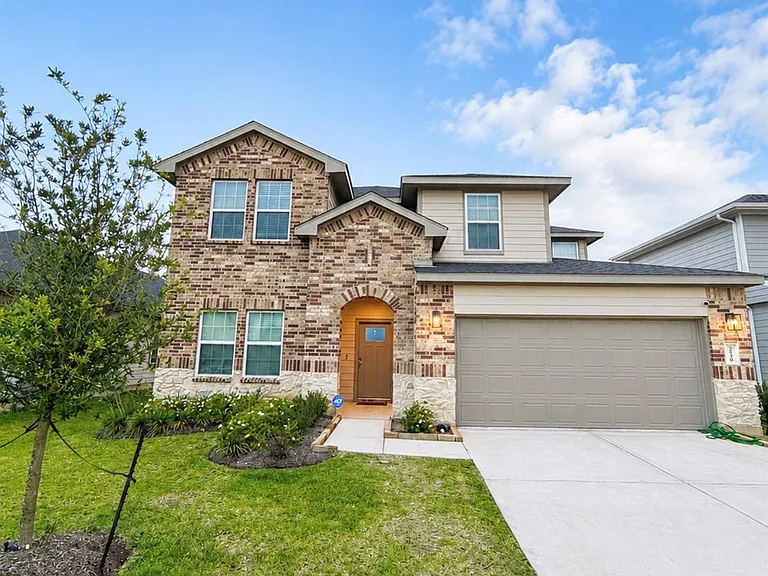 3930 Edzell Heights Dr — Photo 1