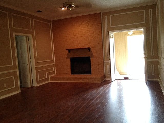 2nd image of 4926 Portola Dr