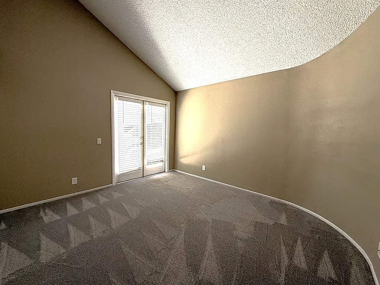 2716 Baycliff Ct — Photo 9