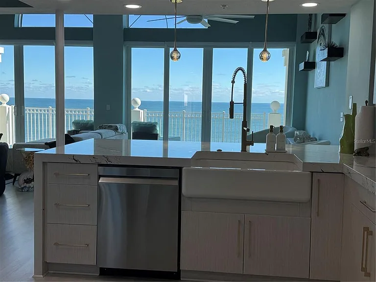 200 Ocean Crest Dr #1112 — Photo 13