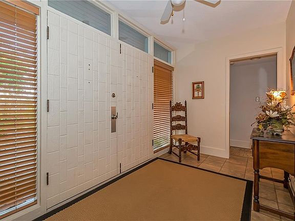 5th image of 114 Canterbury Dr