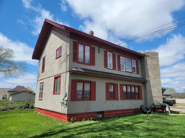 415 N Douglas St, Bronson, MI 49028