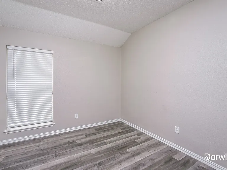 1940 Walden Pl — Photo 12