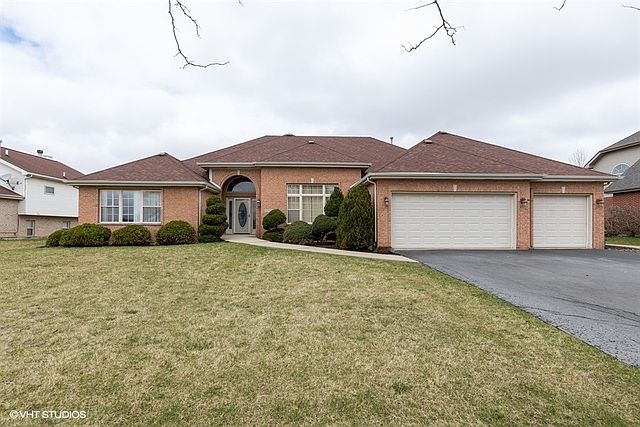 1st image of 2122 Bluestem Pkwy
