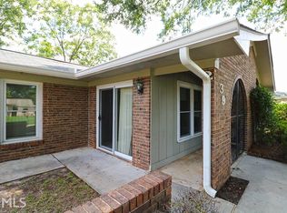 239 Valencia Cir, Centerville, GA 31028