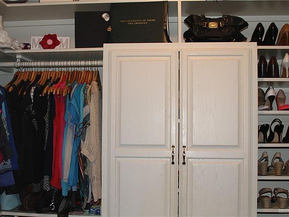5th image of 2909 Boyce Cir N