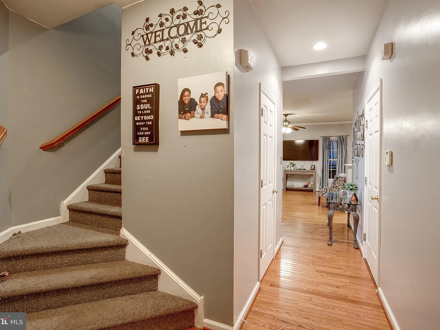 3 bed, 2.5 bath, 1414 sqft, $2,900 — Photo 2
